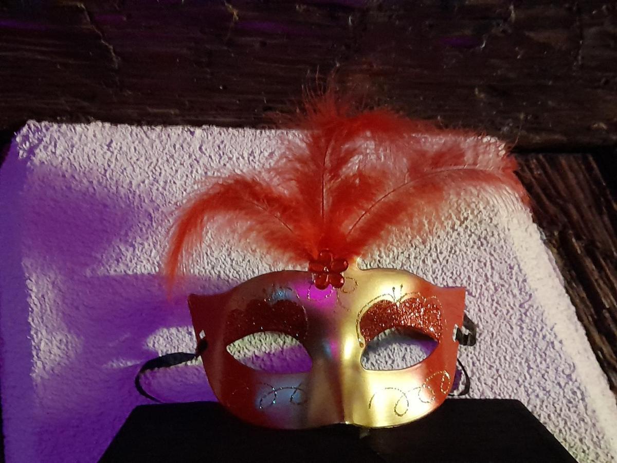 Love Room Le Rouge Et Noir Barr Zewnętrze zdjęcie