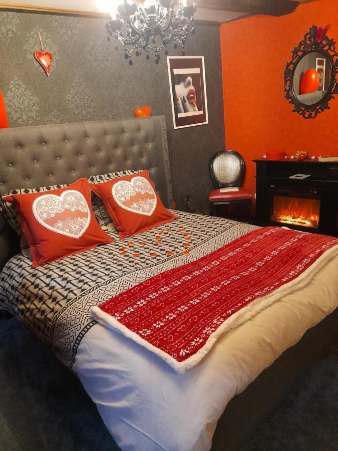 Love Room Le Rouge Et Noir Barr Zewnętrze zdjęcie