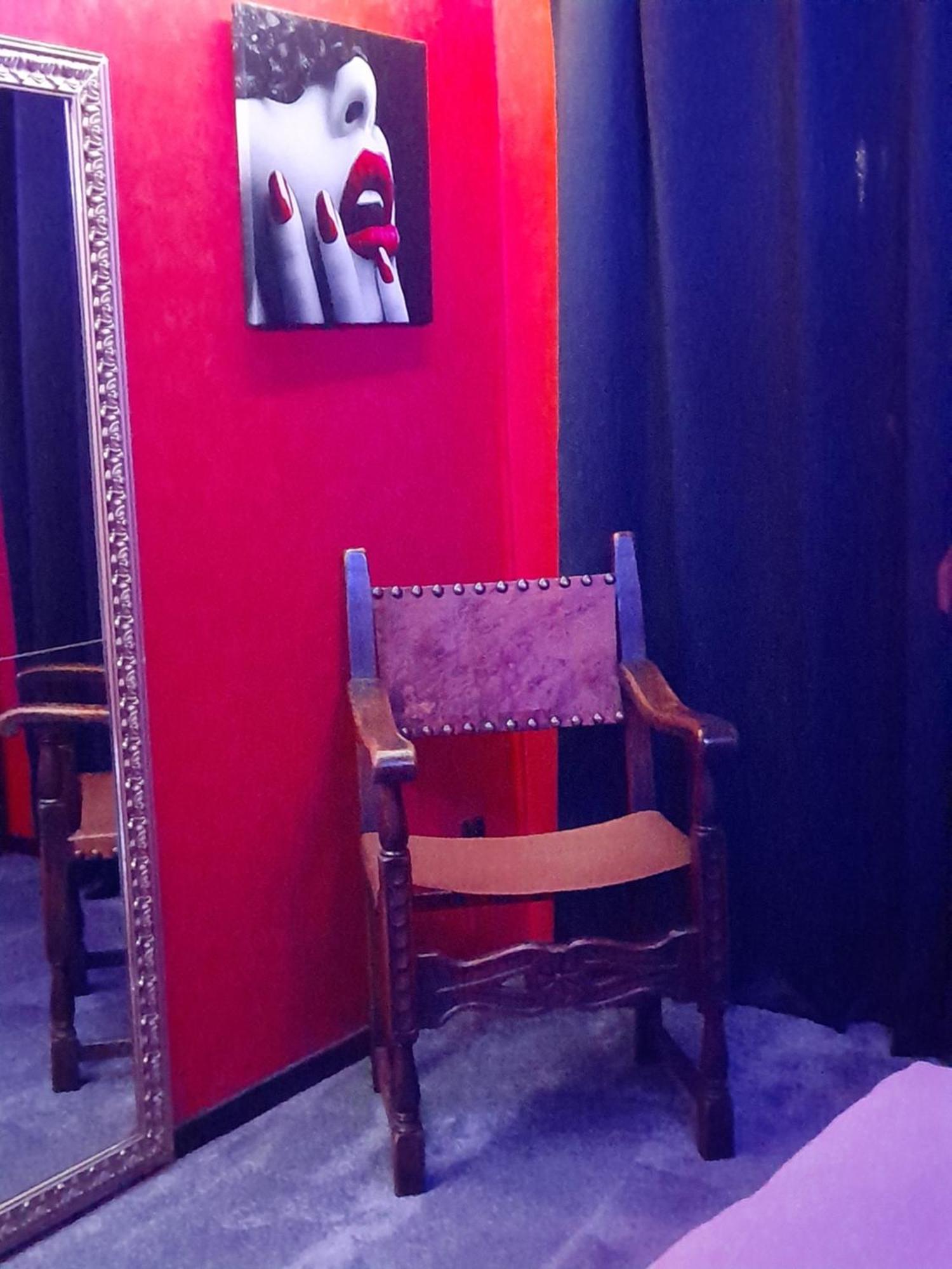 Love Room Le Rouge Et Noir Barr Zewnętrze zdjęcie