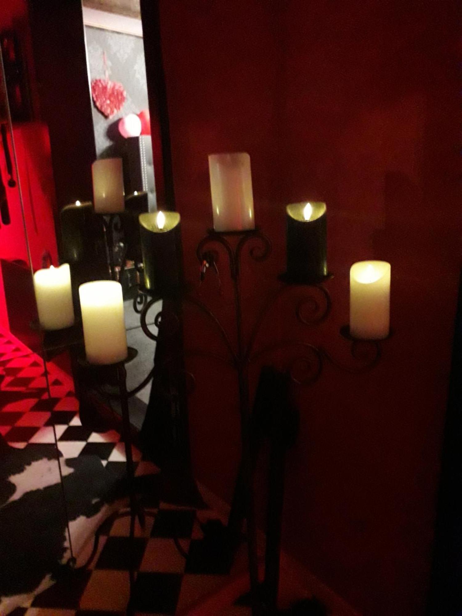 Love Room Le Rouge Et Noir Barr Zewnętrze zdjęcie